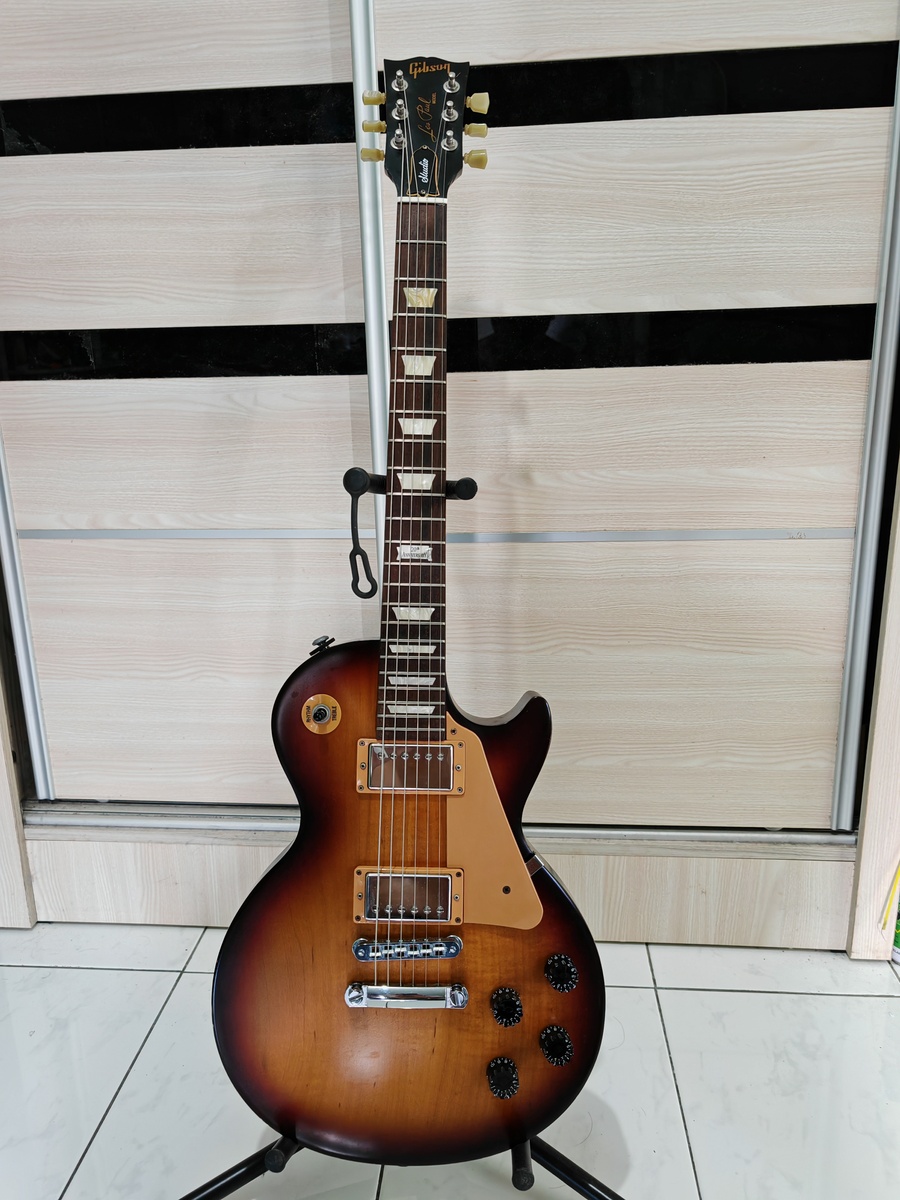Music Gear Setup by aziz_sahal featuring Gibson Les Paul Studio 2014 120th Anniversary