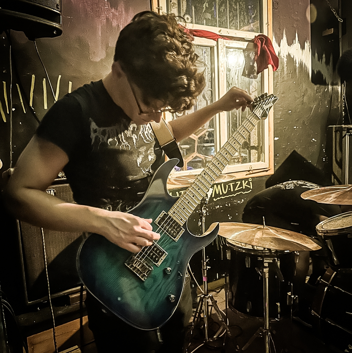 Live Rig by aviel_solov07 featuring Ibanez RG421AHM