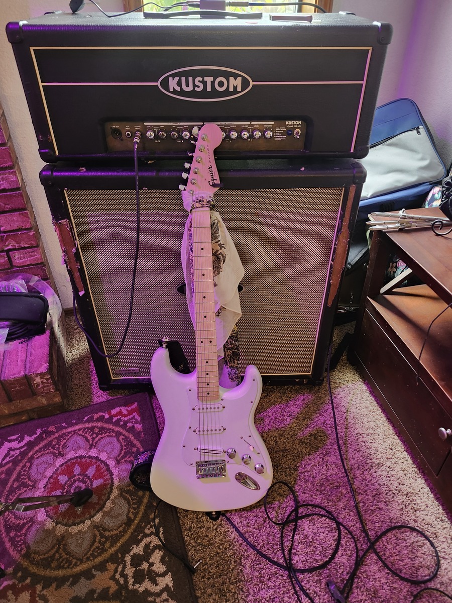 Kustom Amp Rig by mr_mulberry featuring Kustom Quad 200 HD, Kustom quad st 412, and Squier Stratocaster