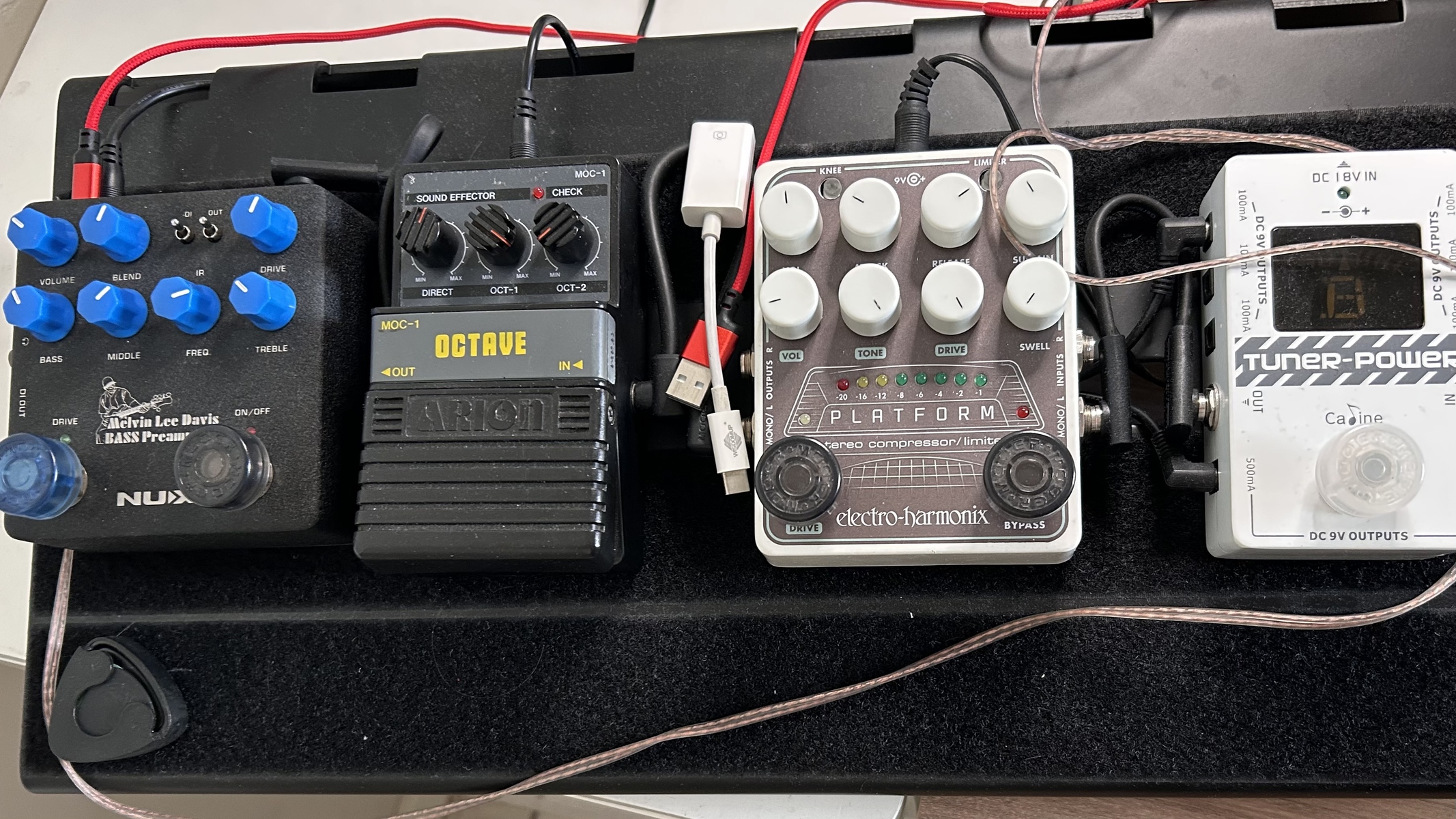 Pedalboard by marcelschmidt featuring Electro-Harmonix Platform, Caline tuner power, and Arion MOC-1 Octave and 1 more piece of gear