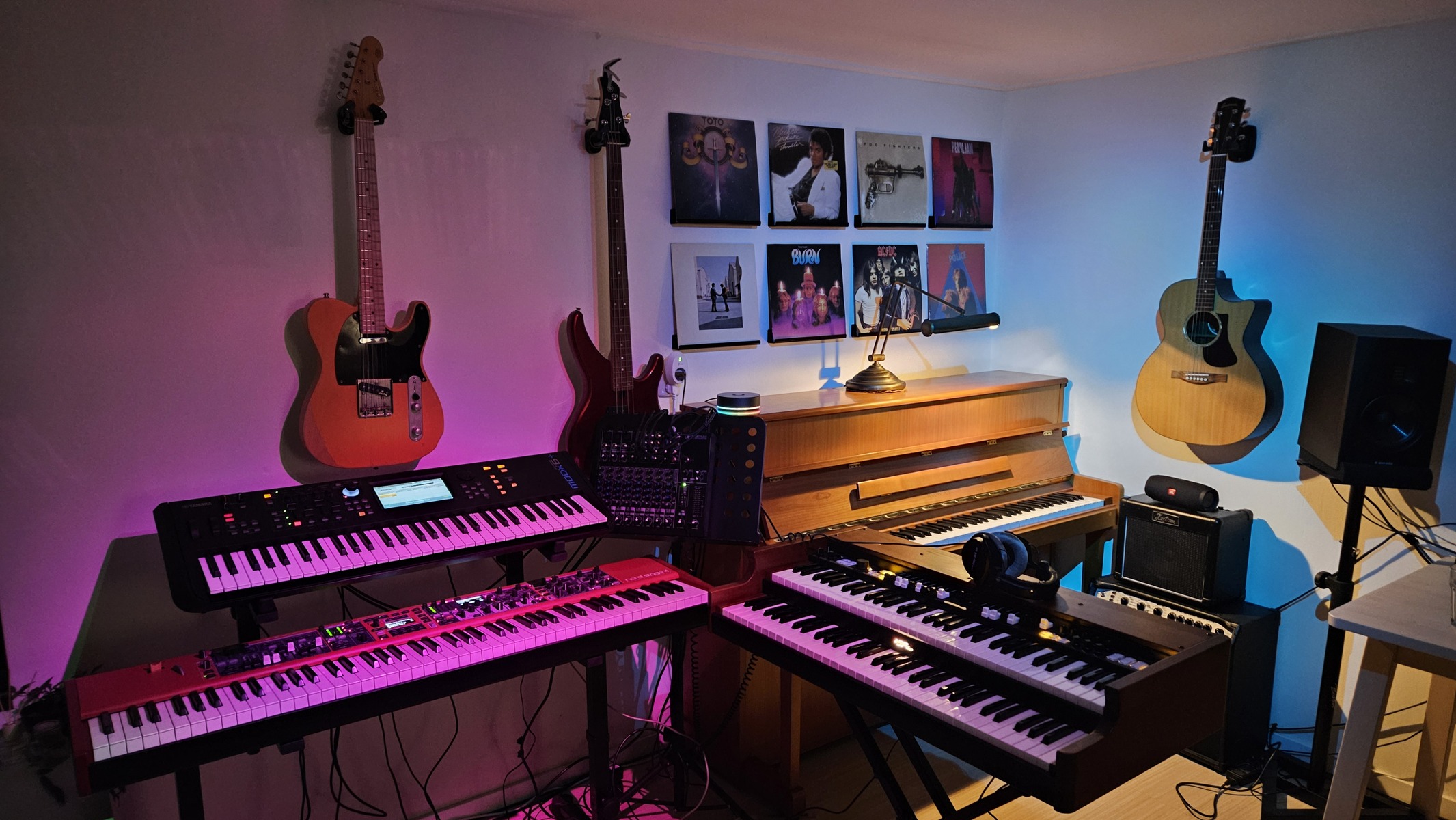 Electronic Studio Setup by josrekker featuring Nord Stage 4, Yamaha MODX6+ 61 Semi-weighted Key Synthesizer, and Crumar Mojo Classic