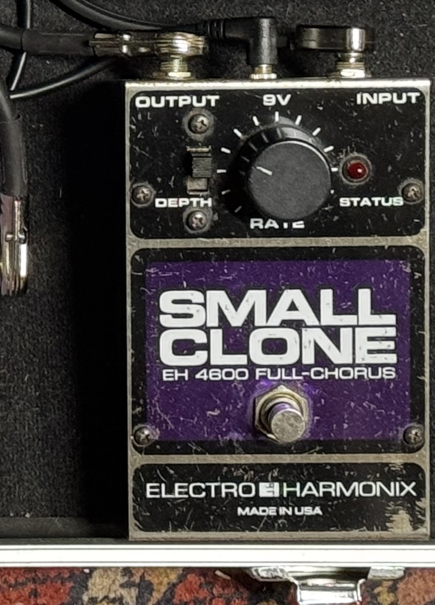 Music Gear Setup by 4nd36100 featuring Electro-Harmonix EH-4600 Small Clone