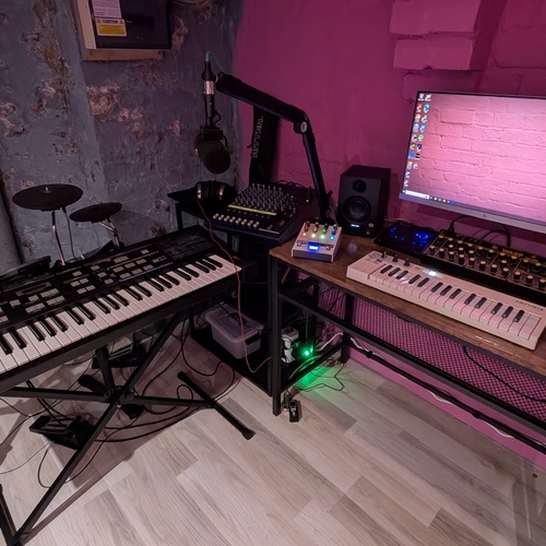 Photo of Casio CZ-3000 and more gear