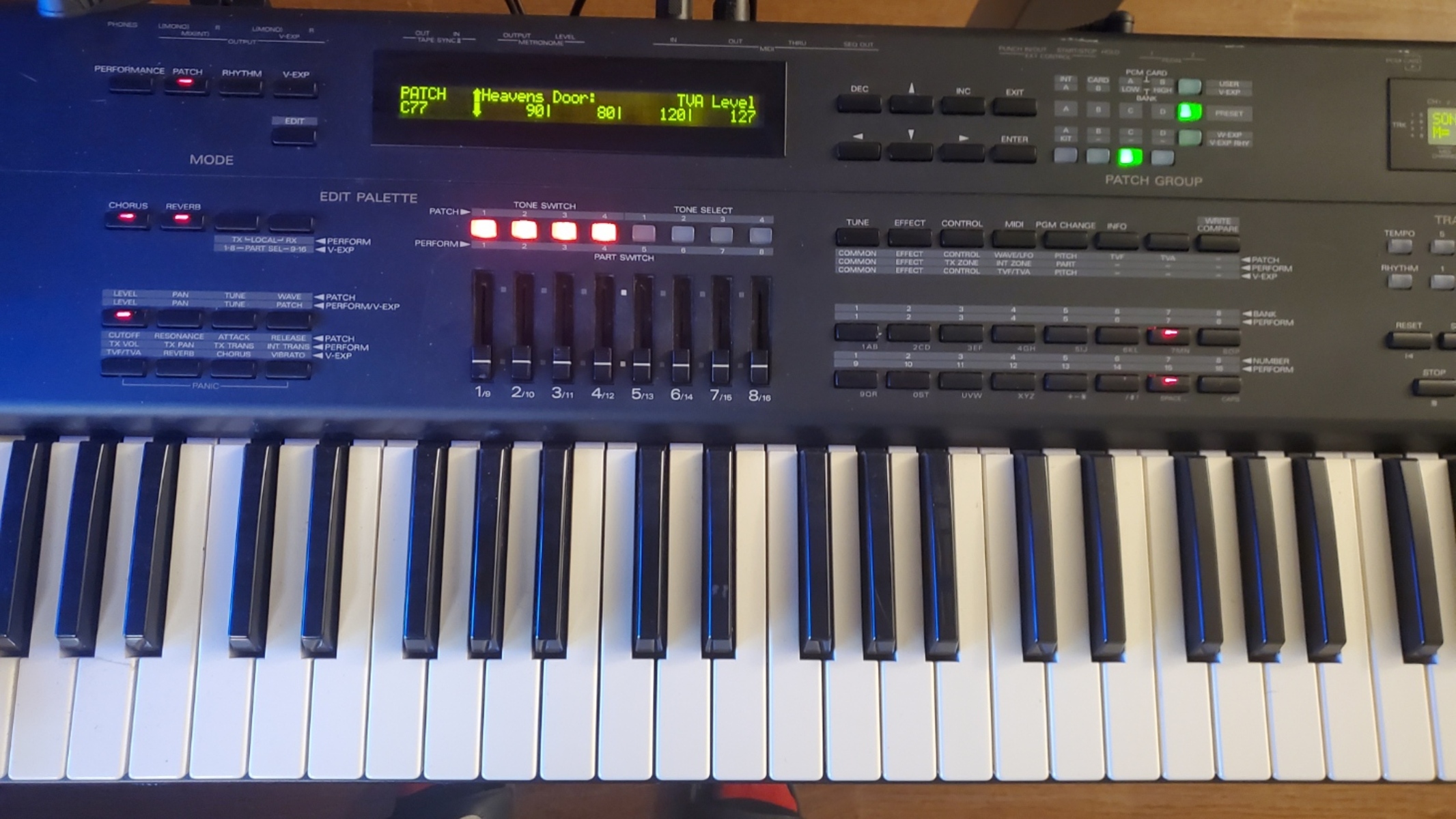 Synth Setup by orcasynth featuring Roland JV-1000