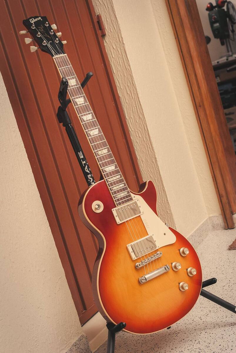Music Gear Setup by ricardo_jorge_rocha featuring 1992 Gibson Les Paul Classic 1960 Reissue