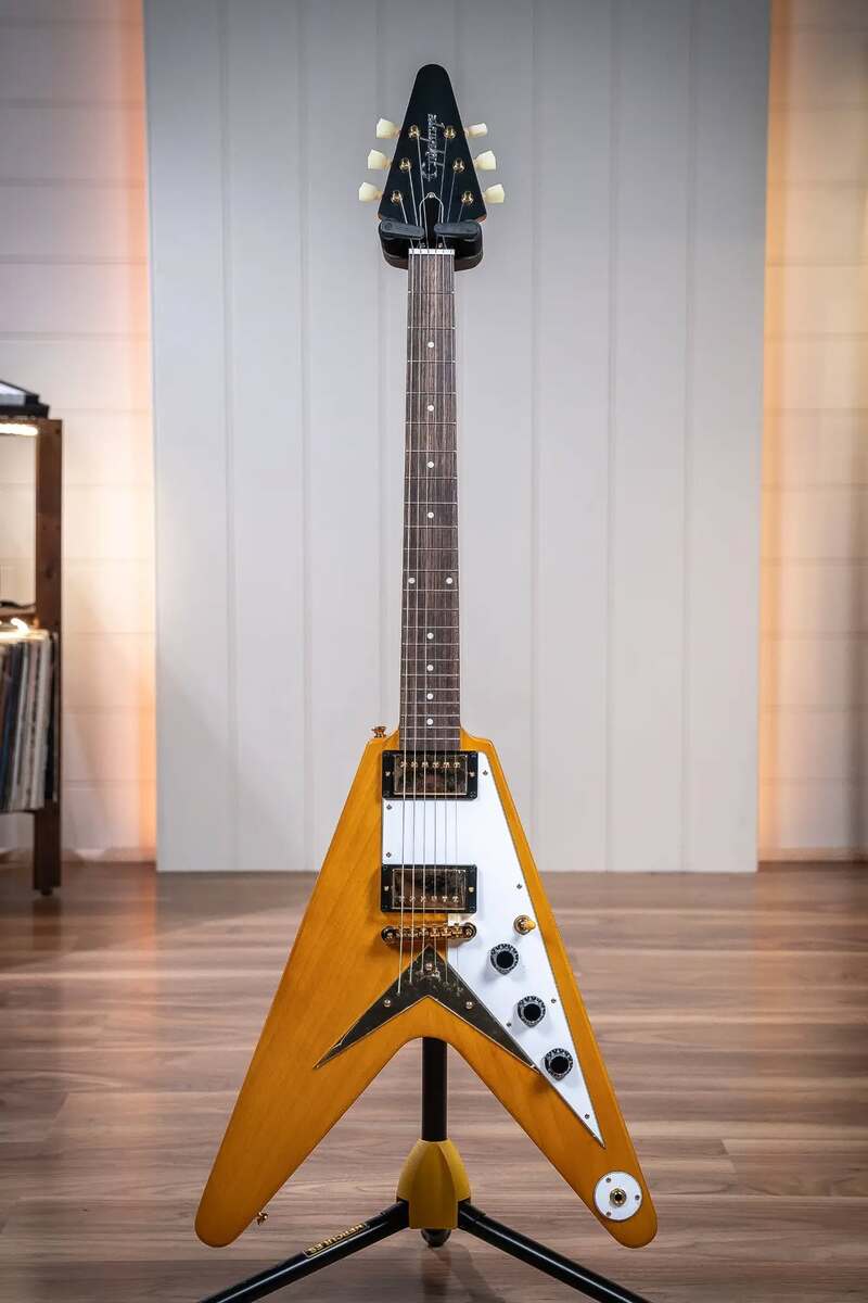 Music Gear Setup by ricardo_jorge_rocha featuring Epiphone Ltd Ed 1958 Korina Flying V Reissue