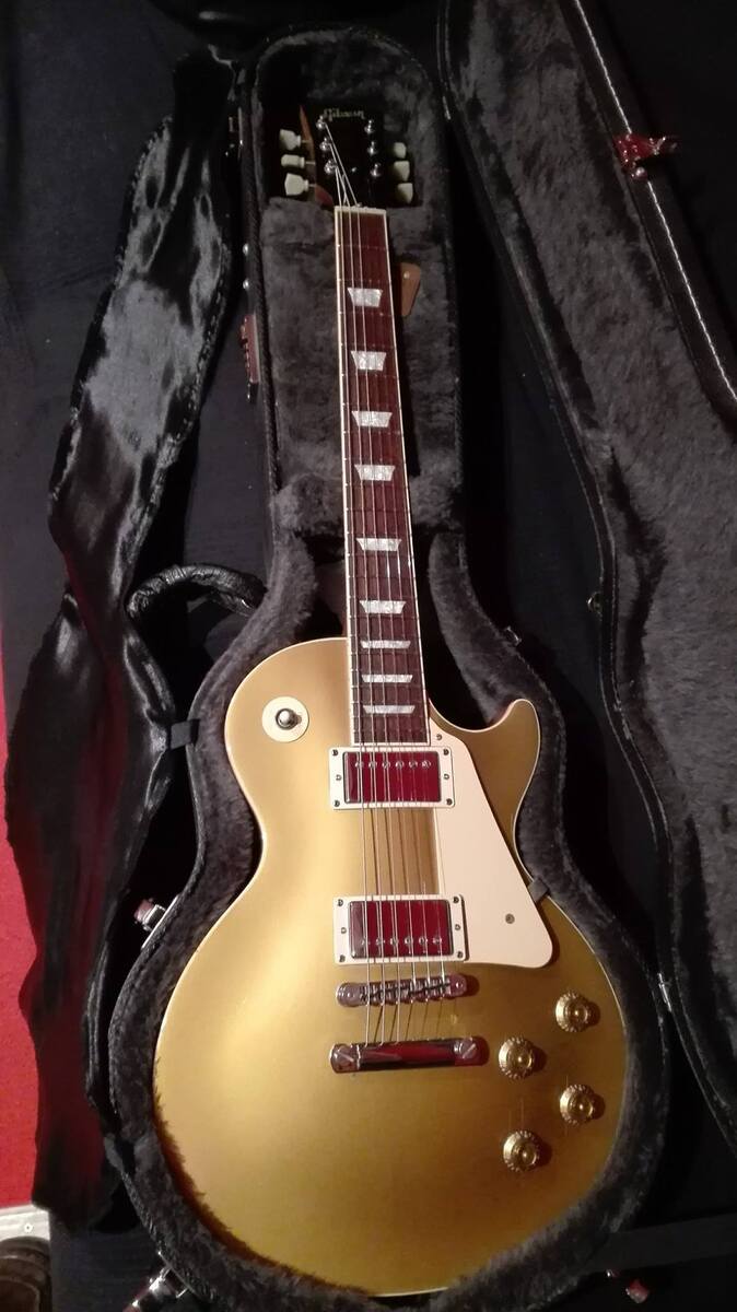 Music Gear Setup by ricardo_jorge_rocha featuring Gibson Les Paul Standard GoldTop 2004