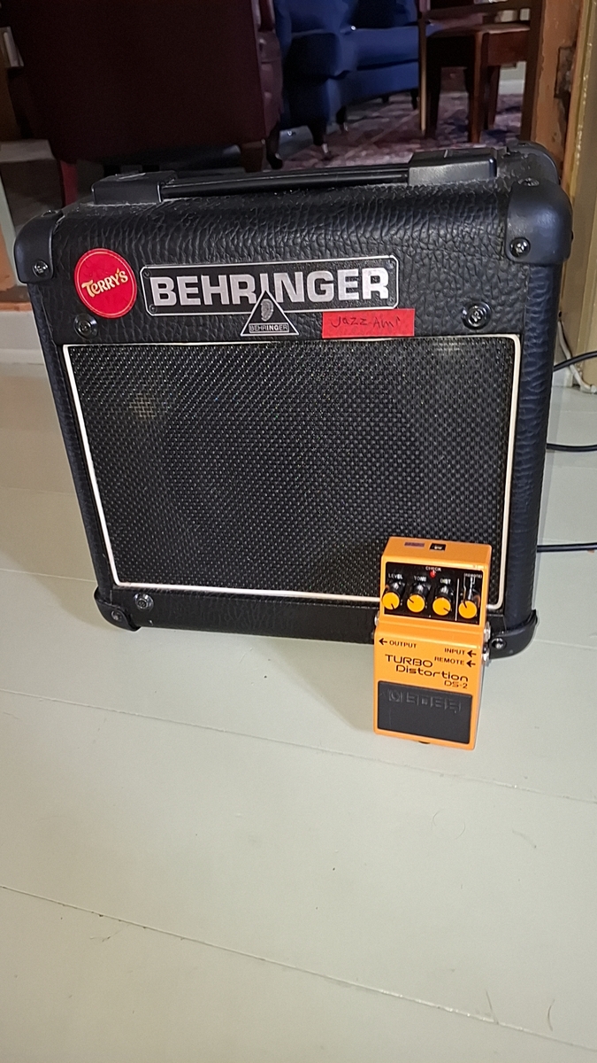 Boss Pedalboard by lars_gustav_larsson featuring Behringer AC108 Vintager 15W and Boss DS-2 Turbo Distortion