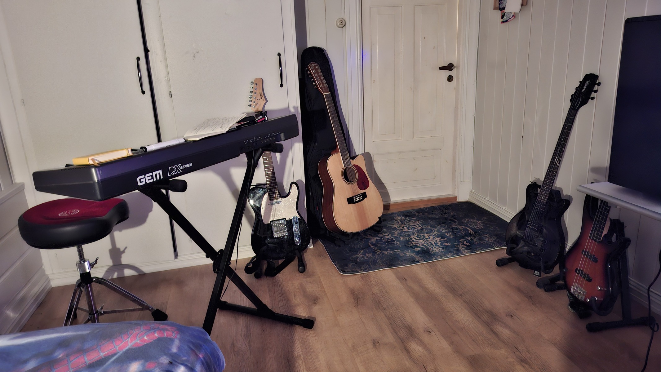 Studio Setup by lars_gustav_larsson featuring Morgan Guitars (Norway) GP TL 250 Telecaster, Gear4Music DN-112NT 12 String Acoustic Guitar, and Gem GEM PX7 and 2 more pieces of gear