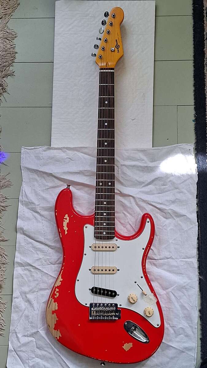 Music Gear Setup by lars_gustav_larsson featuring Gear4Music LA Electric Guitar