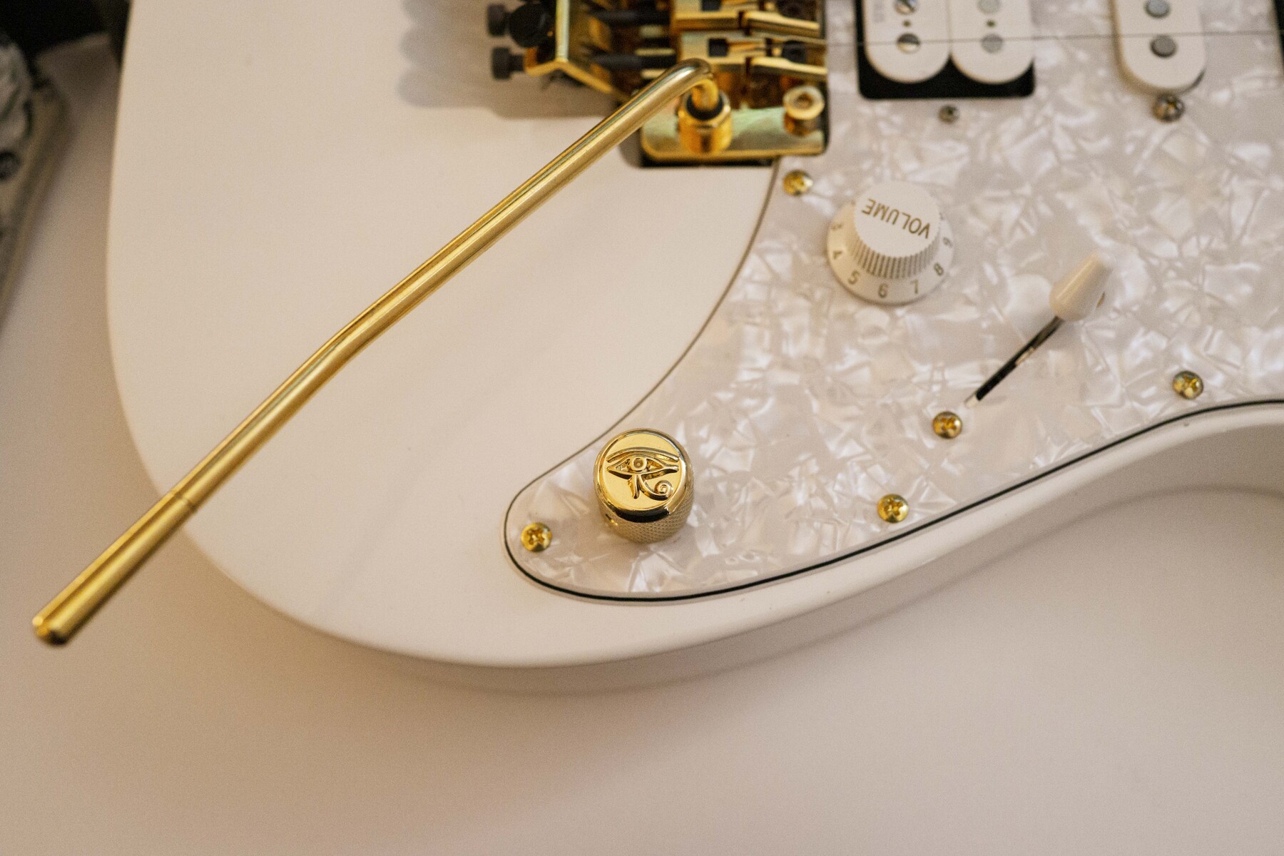 Metal Music Gear Setup by 5nanometers featuring Ibanez JEM-JR and GOTOH GE-1996T Floyd Rose Locking Tremolo