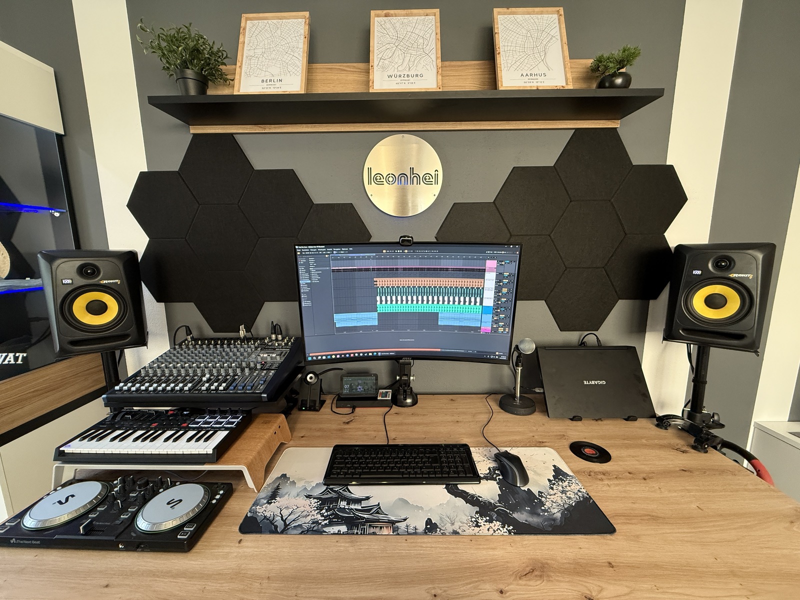 Electronic Studio Setup by leonhei featuring KRK ROKIT 6 G3 Studio Monitor, PreSonus StudioLive AR16, and M-Audio Oxygen Pro Mini 32-Mini-Key Keyboard Controller and 1 more piece of gear