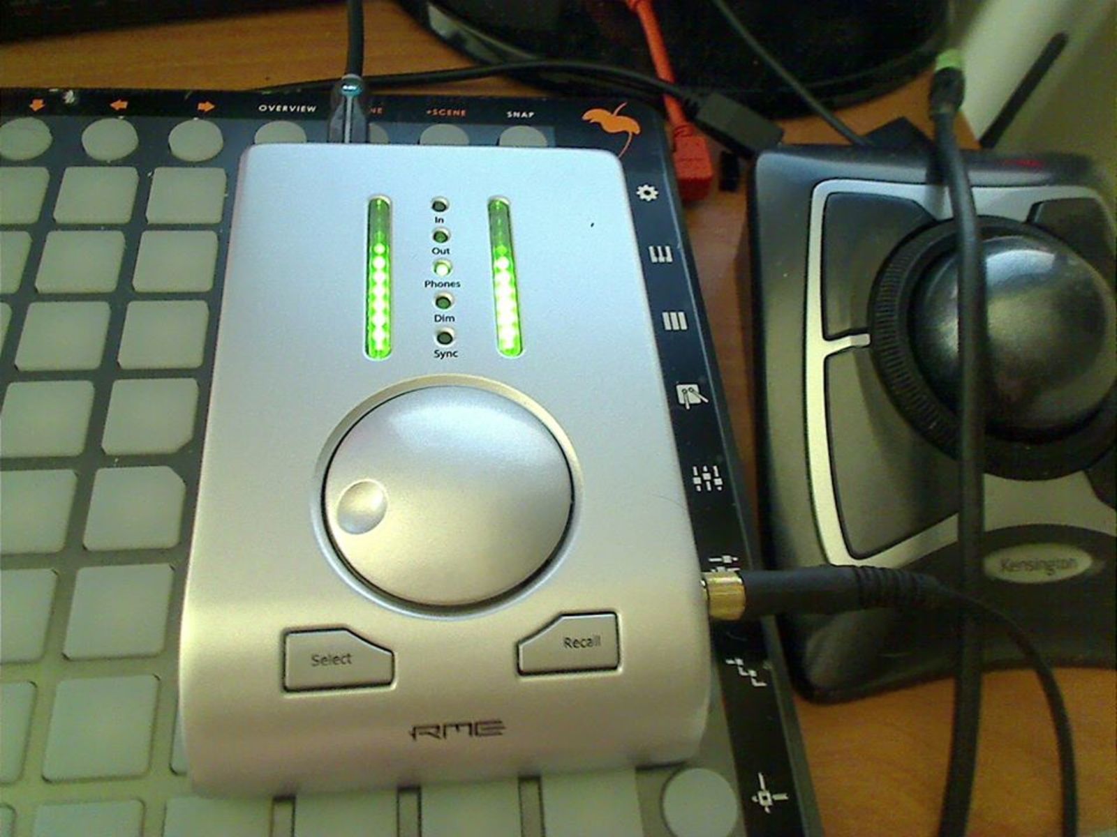 ahrofficial's music gear photo