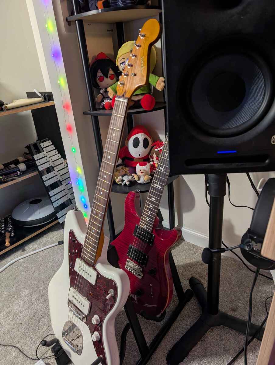Metal Music Gear Setup by bleepmusic featuring Squier Jazzmaster and PRS SE Custom 24