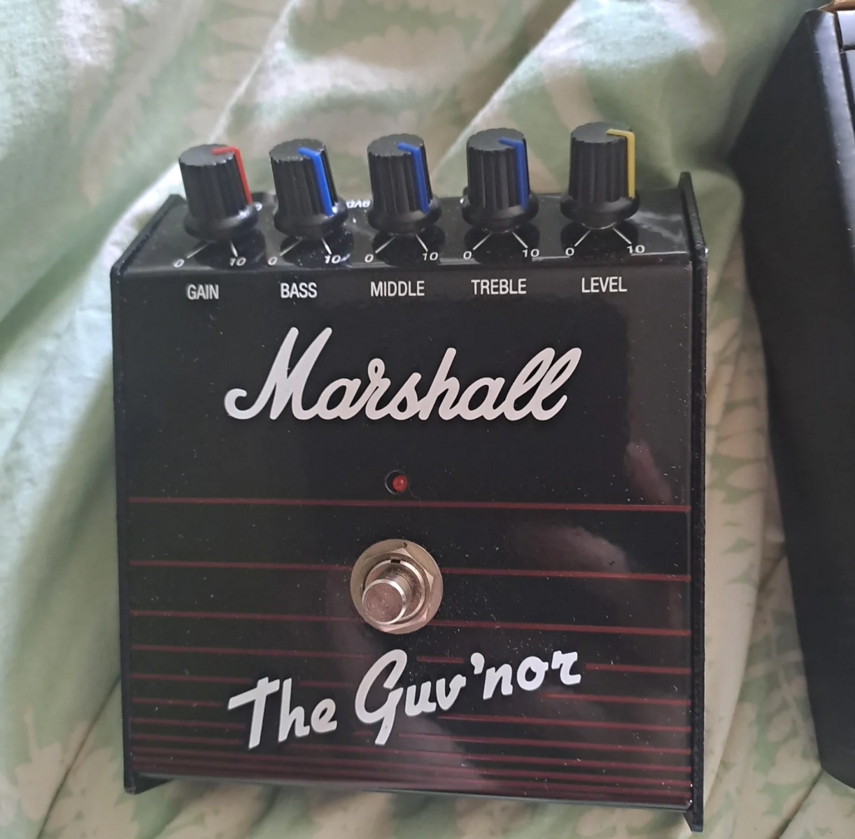 Pedalboard by _owen_guitar_ featuring Marshall The Guv'nor Vintage Reissue