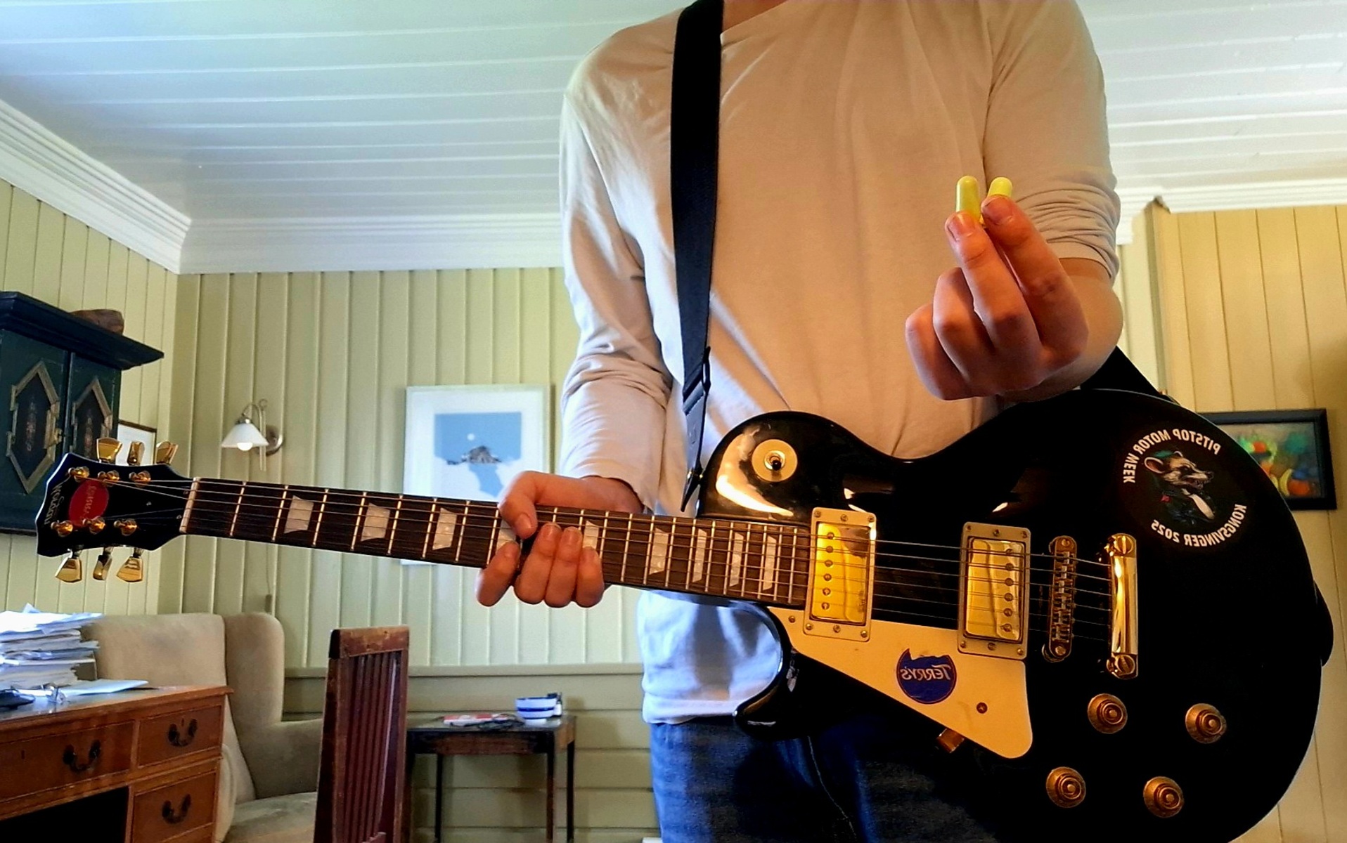 Music Gear Setup by lars_gustav_larsson featuring 3M E-A-Rsoft Yellow Neons, Morgan Guitars (Norway) Legend Series LP 40 GP, and Profile SN-BK Poly Guitar Strap Black