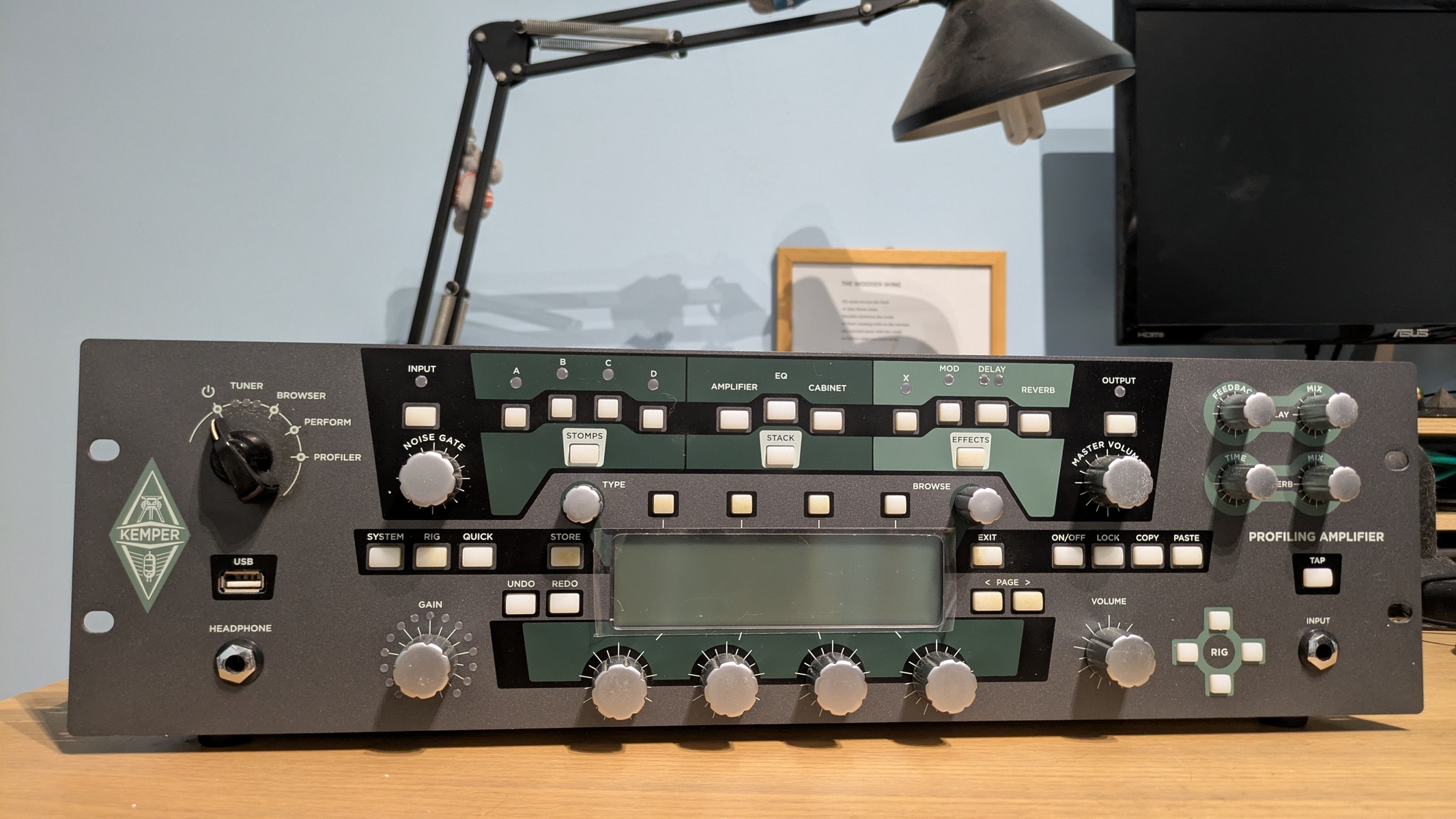 Metal Pedalboard by lminiero featuring Kemper Profiler Rack