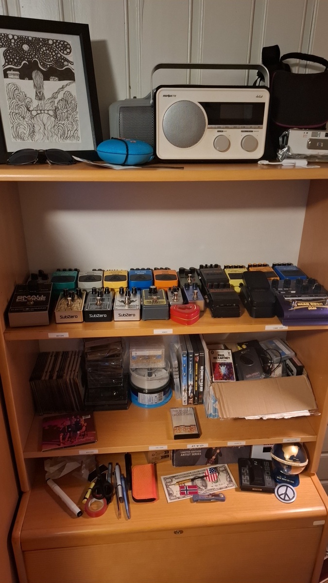 Pedalboard by lars_gustav_larsson featuring TC Electronic Mimiq Doubler, Behringer US600 Ultra Shifter / Harmonist, and Behringer NR300 Noise Reducer and 18 more pieces of gear