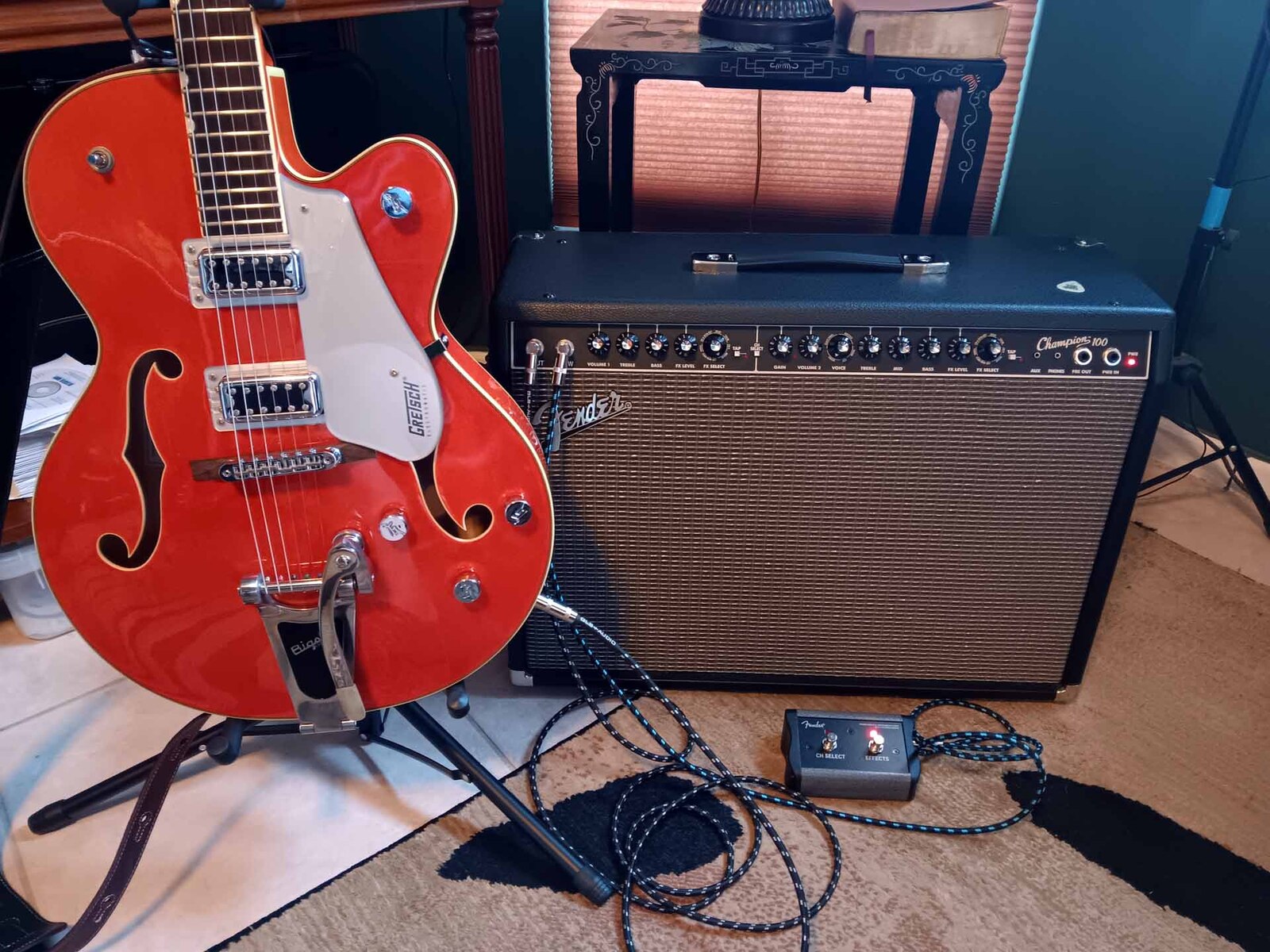 Country Amp Rig by jeremy_crockett featuring Fender Champion 100 and Gretsch G5420T Electromatic Hollow Body
