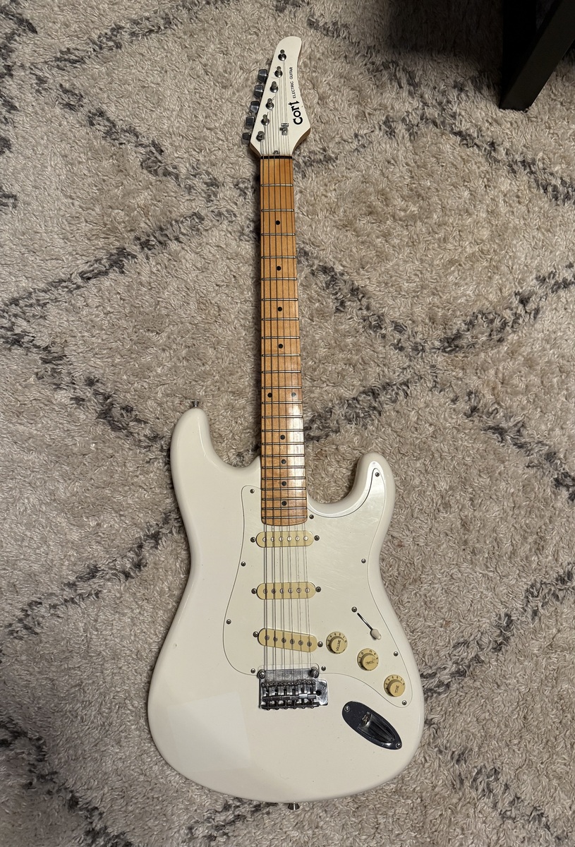 Music Gear Setup by bennybone featuring Cort Stratocaster Electric Guitar