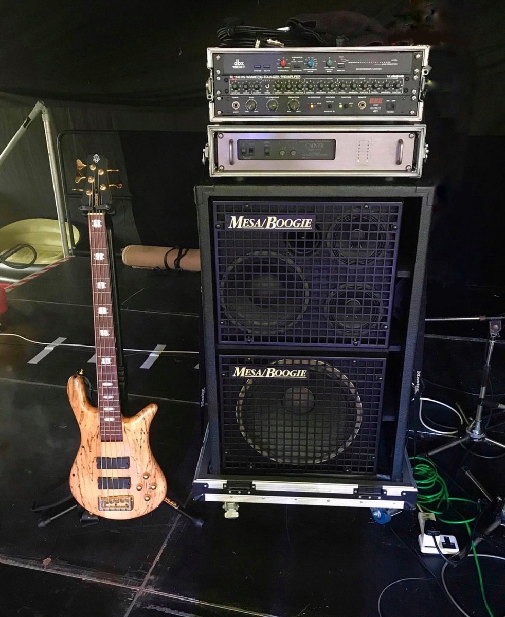 Metal Bass Rig by rufusmaxamillion featuring Spector Euro 5LX, Waves dbx 160 Compressor / Limiter, and TC Electronic TC 1140 and 3 more pieces of gear