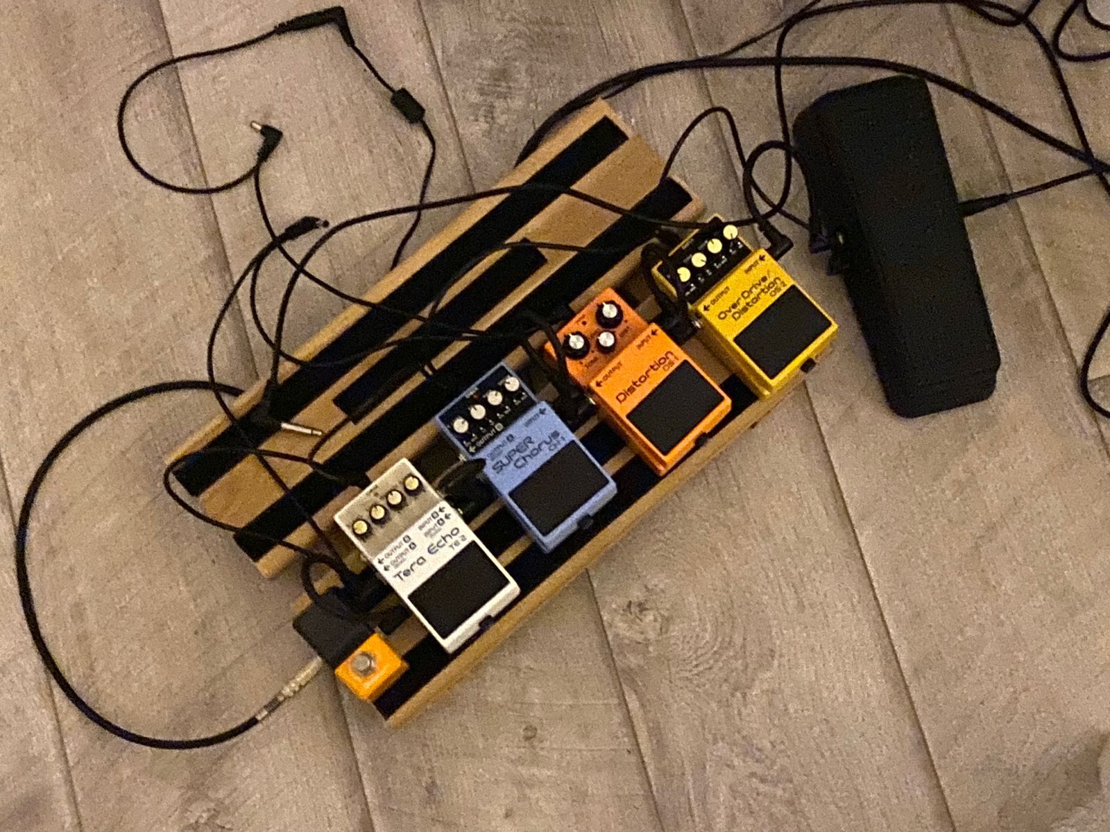 Boss Pedalboard by arsenij featuring Boss DS-1 Distortion, Boss OS-2 OverDrive/Distortion, and Boss CH-1 Super Chorus and 3 more pieces of gear