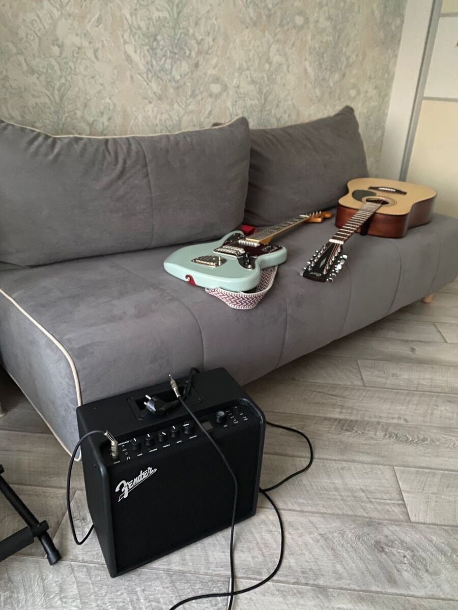Amp Rig by arsenij featuring Fender Mustang LT25 25W, Squier Jaguar  Classic Vibe '70s, and Cort AD-810 Op