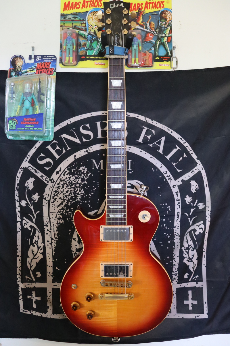 Music Gear Setup by pillowpants featuring 2008 Left Handed Gibson Les Paul Standard