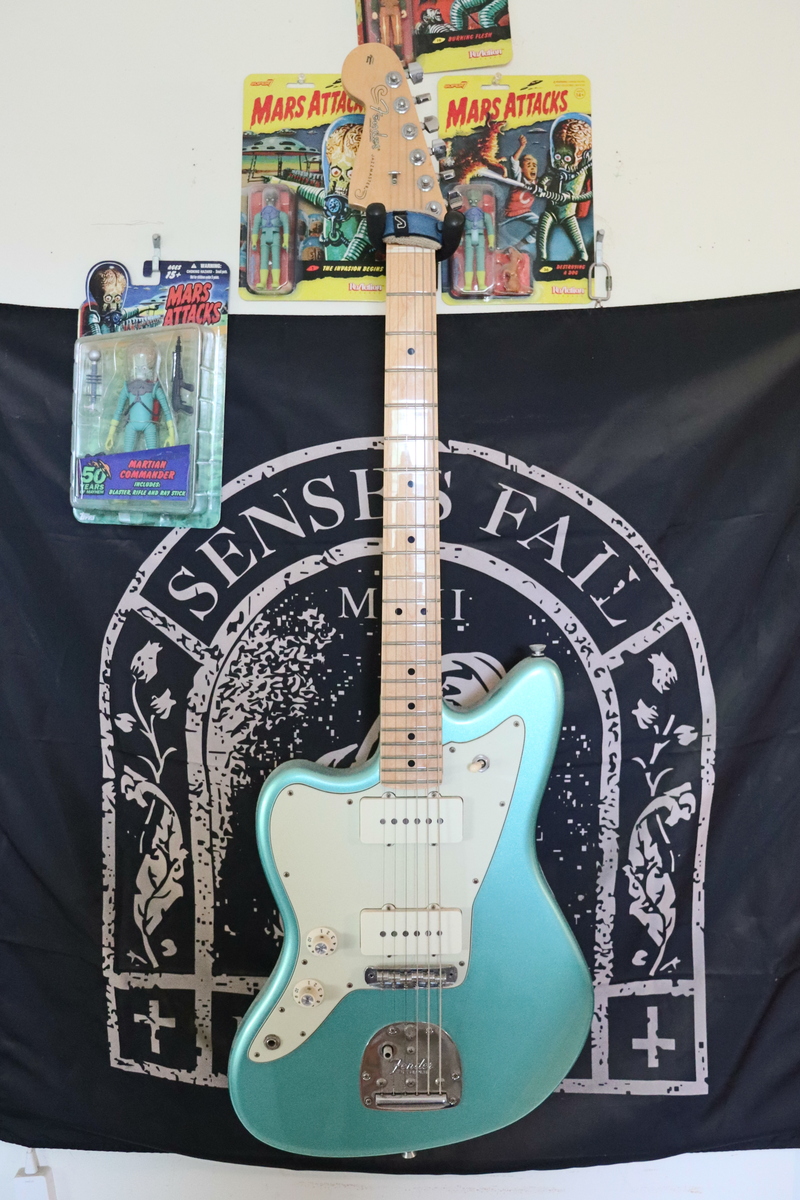 Music Gear Setup by pillowpants featuring 2019 Fender Jazzmaster Left Handed