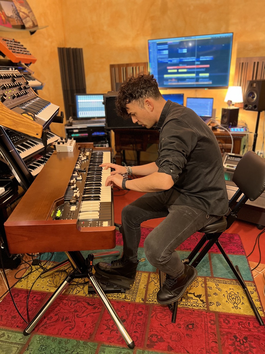 ybstudio's music gear photo