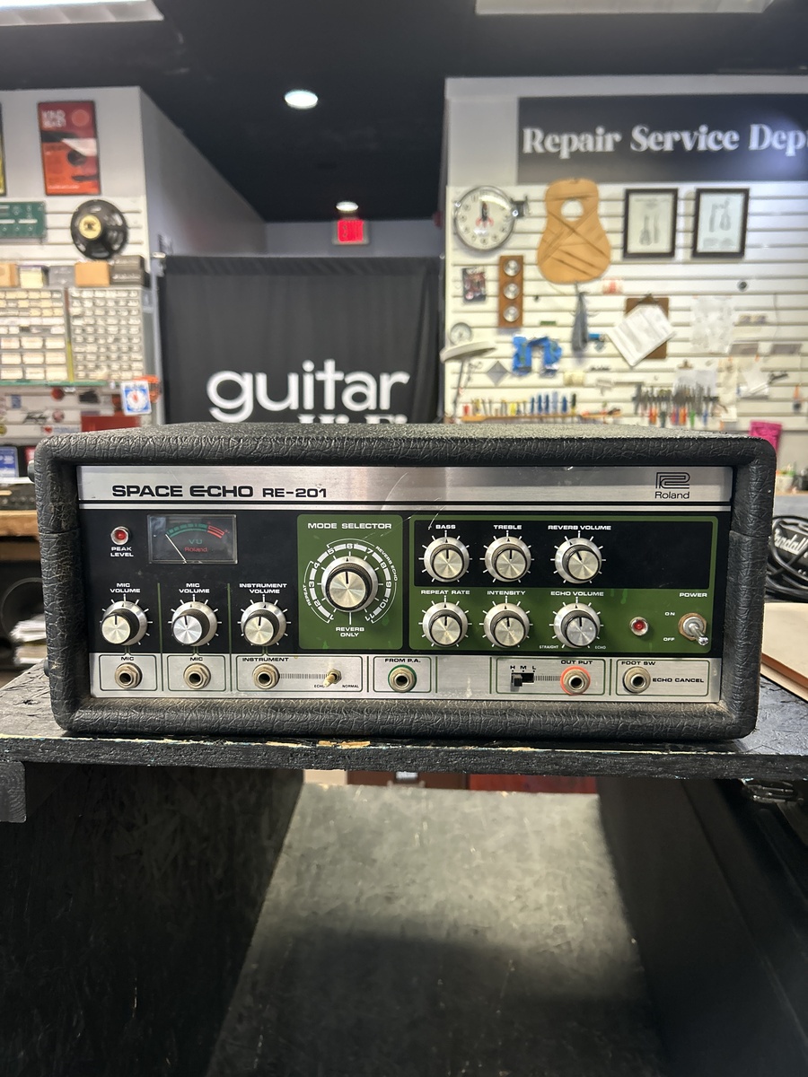 Pedalboard by thiswillhavetodo featuring Roland RE-201 Space Echo