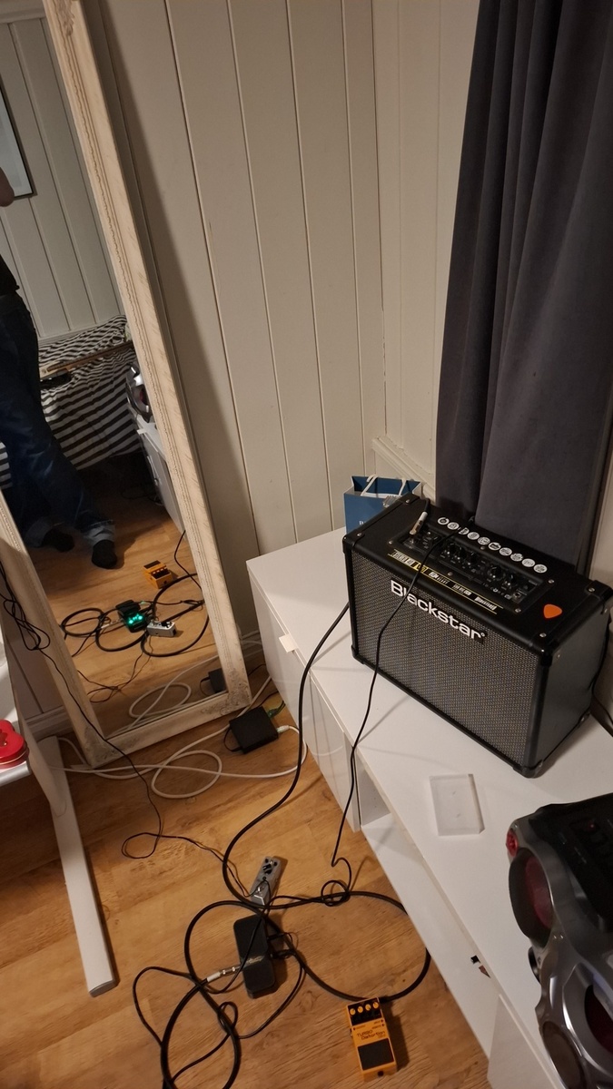 Pedalboard by lars_gustav_larsson featuring Blackstar ID:CORE V3 STEREO 40, Morgan Guitars (Norway) GP TL 250 Telecaster, and Sonicake VolWah and 2 more pieces of gear