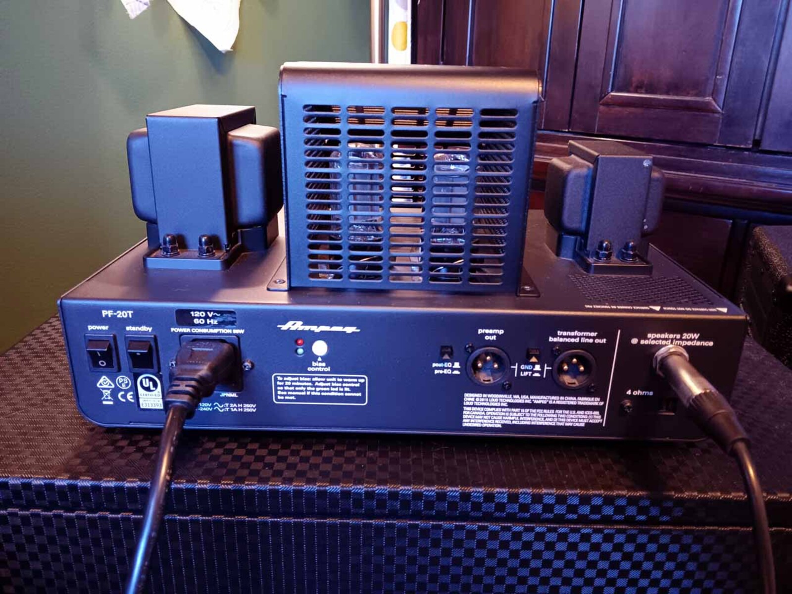 Amp Rig by jeremy_crockett featuring Ampeg PF-20T Bass Head