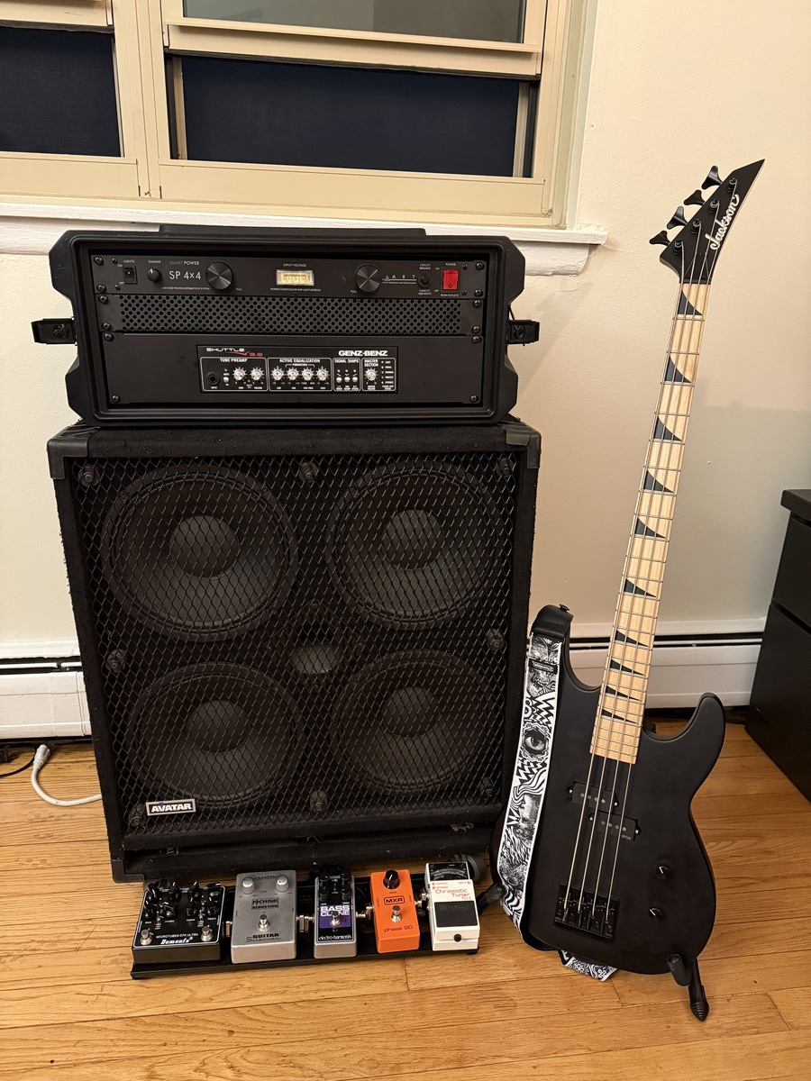 Genz Benz Amp Rig by brandon_kilcoyne featuring Jackson Limited-Edition Js Series Js1m Concert Bass and Genz Benz Shuttle 9.2