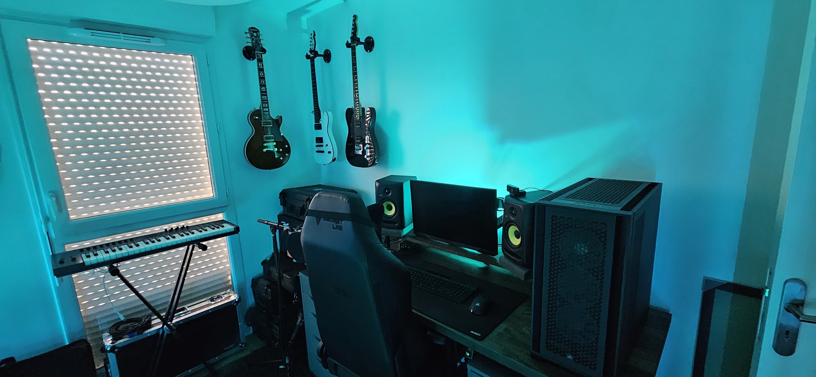 Music Gear Setup by mathis_remy_turtle featuring KRK RP5 RoKit G3
