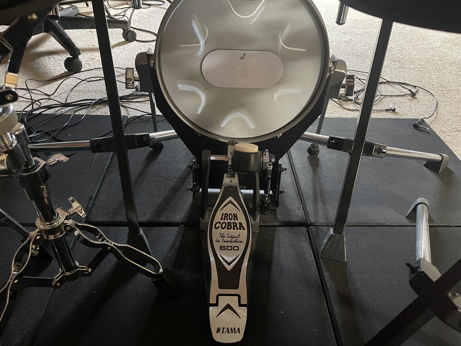 Drum Kit by trifuntlo featuring Tama Iron Cobra 600 Single Bass Drum Pedal