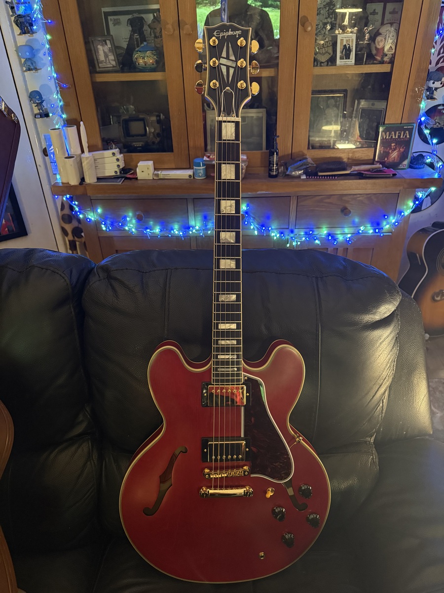 Music Gear Setup by callummccaul featuring Epiphone "Inspired by Gibson Custom" '59 ES-355