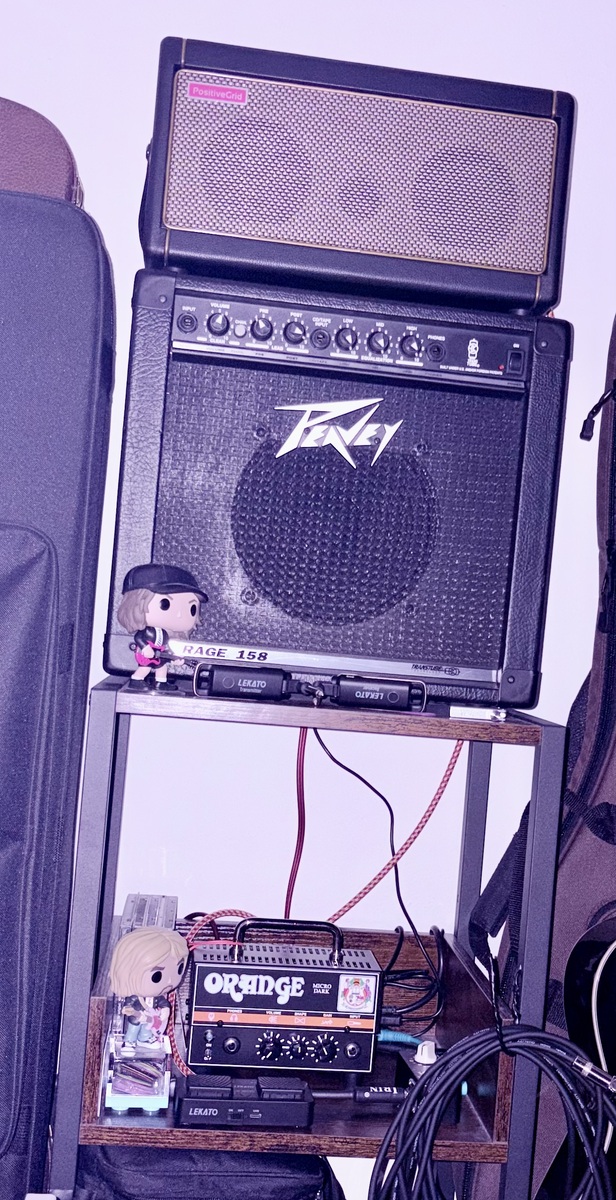 Metal Studio Setup by scanna featuring Peavey Rage 158 TransTube Series 10-Watt 1x6 Guitar Combo, Orange Micro Dark, and Celestion Eight 15 Loudspeaker and 2 more pieces of gear
