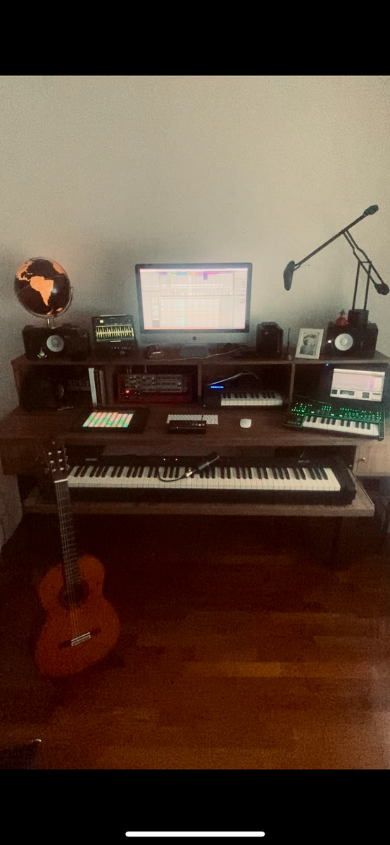Electronic Studio Setup by samuele_de_marchi featuring Roland AIRA SYSTEM-1, Korg SP-100 88-Key Digital Piano, and Ableton Push and 9 more pieces of gear