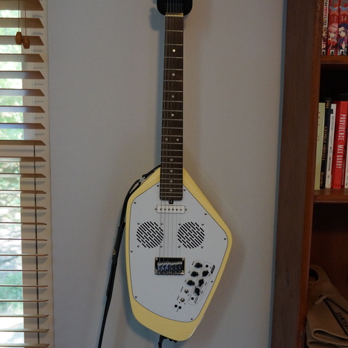 Photo of Vox Apache II in a guitar, amplifier, and drum machine