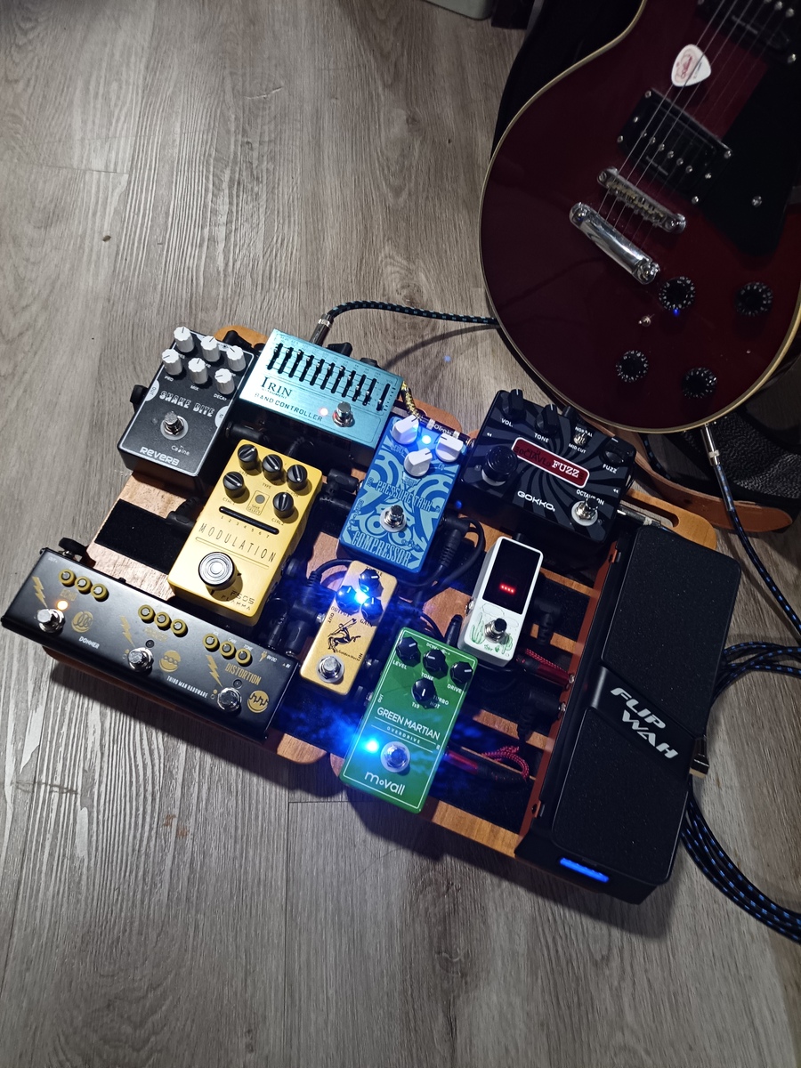 Caline Pedalboard by evilbean42 featuring Donner Third Man Hardware Triple Threat, Mosky Golden Horse, and Caline CP-47 Pressure Tank Compressor and 1 more piece of gear