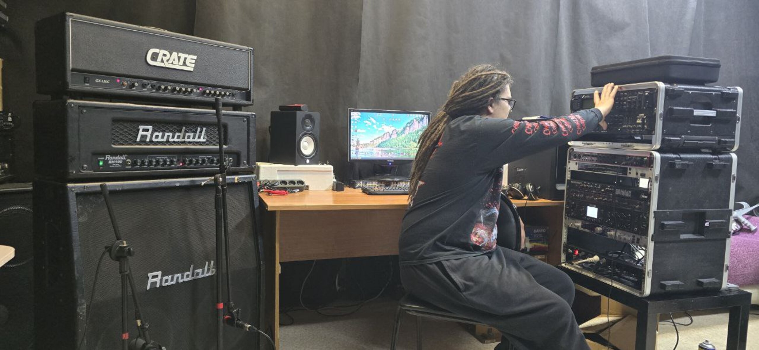 rottennik's music gear photo