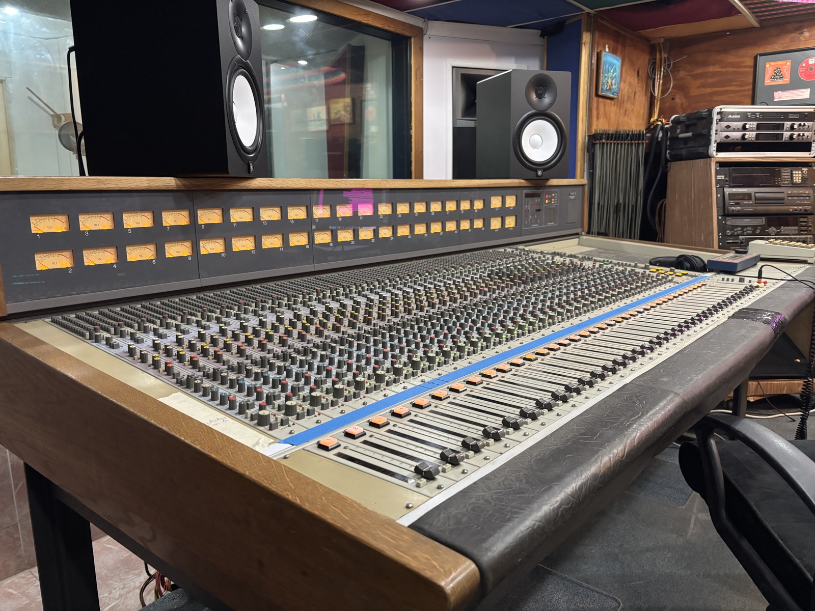 bronese_studio's music gear photo
