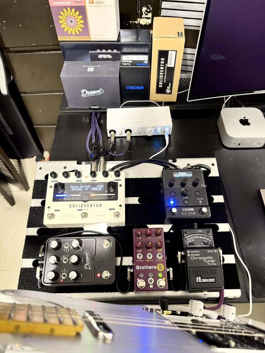 Pedalboard by diobedot featuring GFI System Solis Ventus, Line 6 HX One, and Universal Audio Dream '65 Reverb Amplifier and 2 more pieces of gear