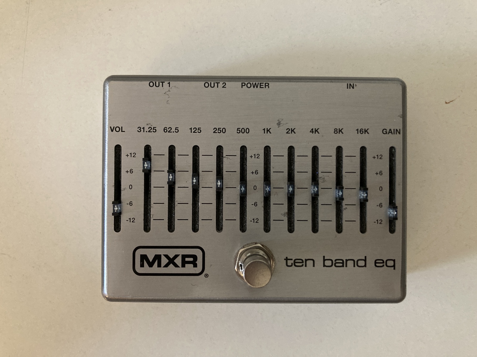 Metal Pedalboard by alecani featuring MXR Ten Band EQ M108S