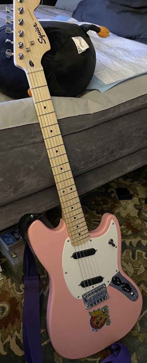 Music Gear Setup by avenue14 featuring Squier Sonic Mustang