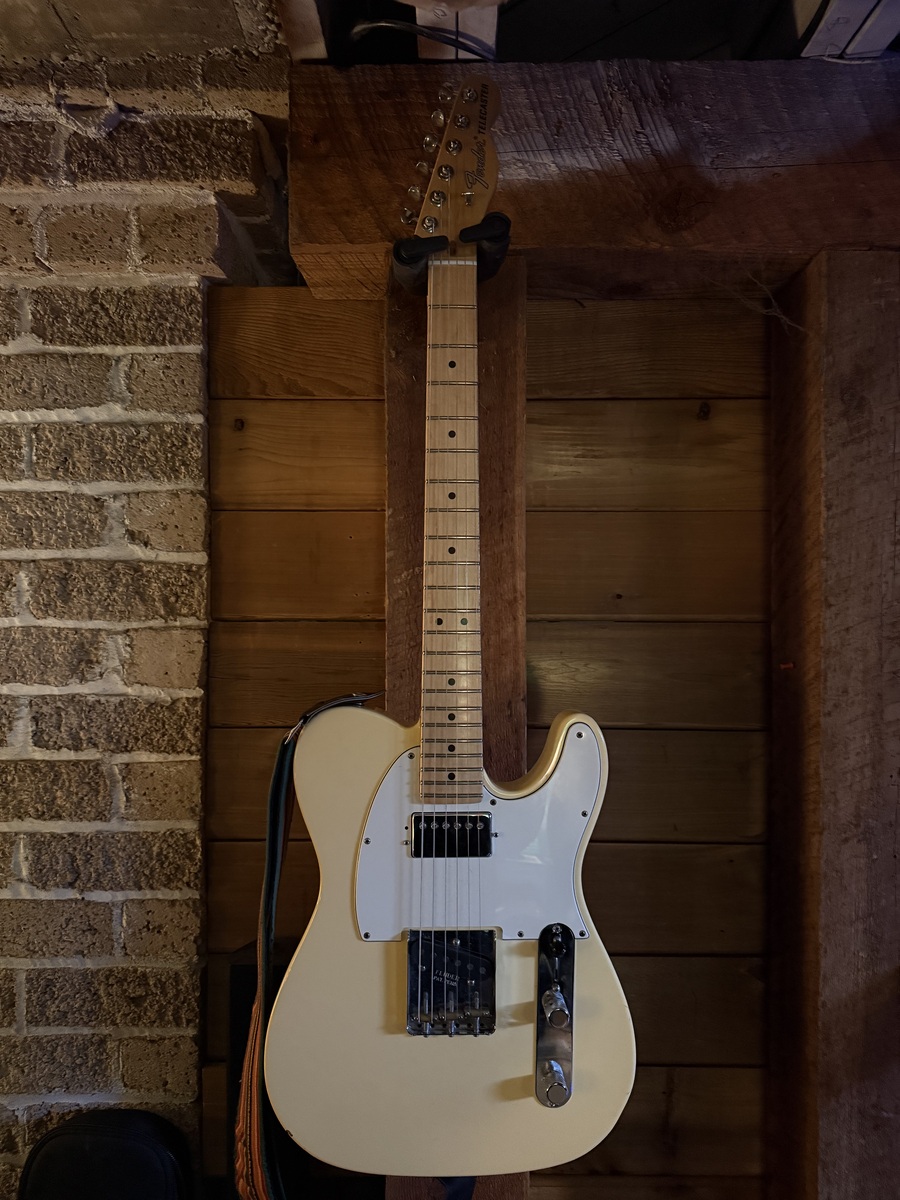 Music Gear Setup by tyla_fraser featuring Fender American Performer Telecaster Hum