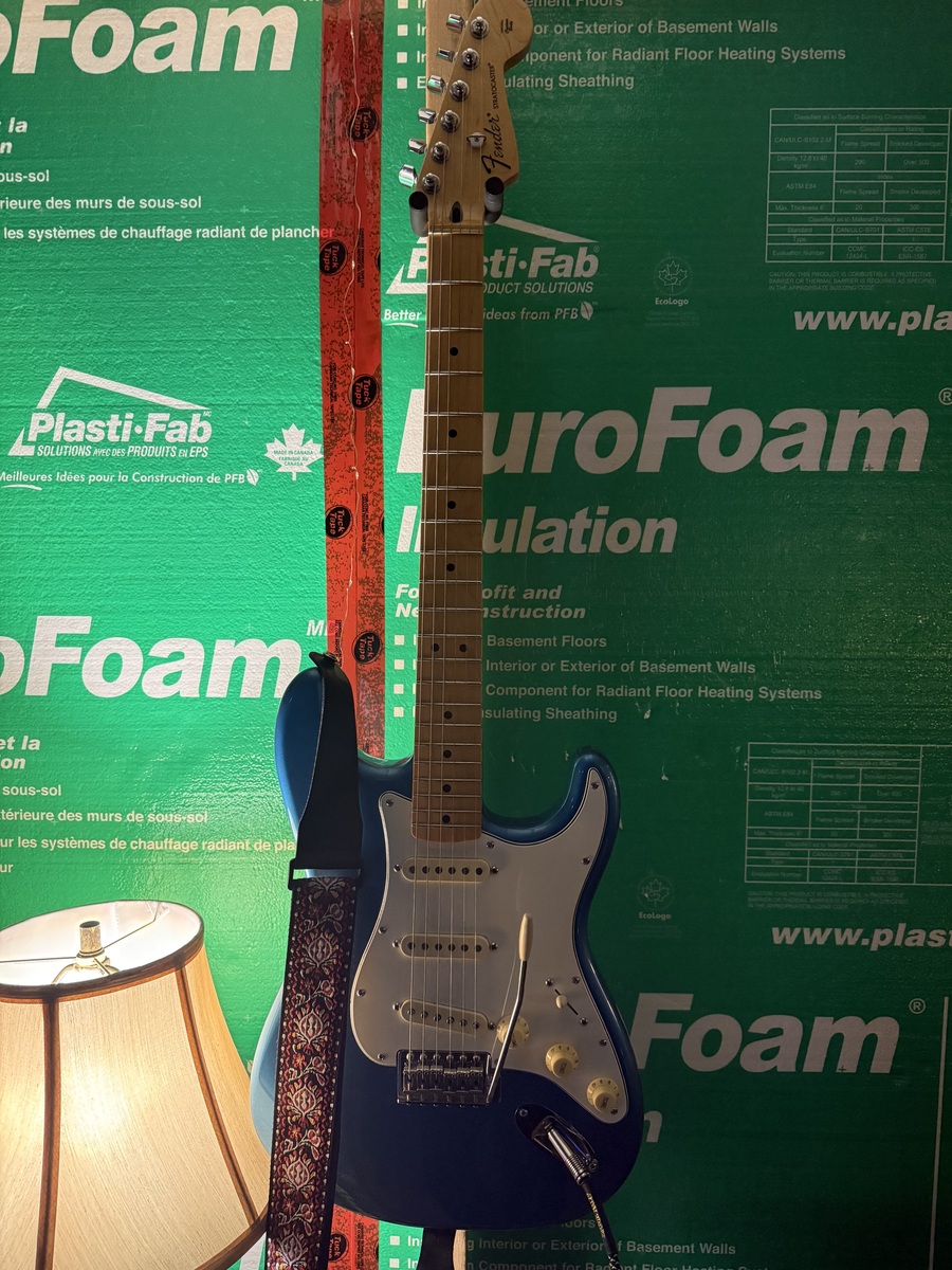 Music Gear Setup by tyla_fraser featuring Fender Mexican Stratocaster