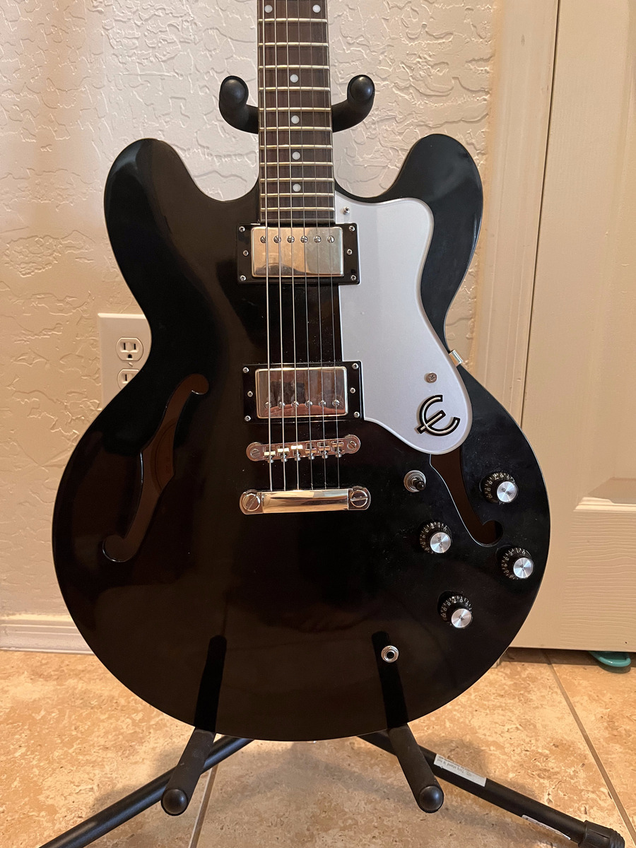 Music Gear Setup by bryc featuring Epiphone Dot Black Royale