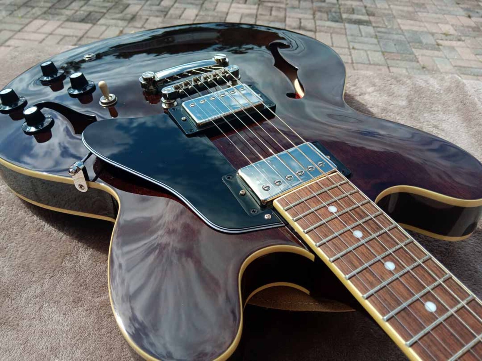 Music Gear Setup by jeremy_crockett featuring Epiphone Jim James Signature ES-335 Semi-Hollow